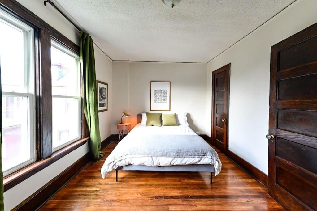 Luxe Mid-Century Styled Historic Townhouse #2 Villa Detroit Ngoại thất bức ảnh